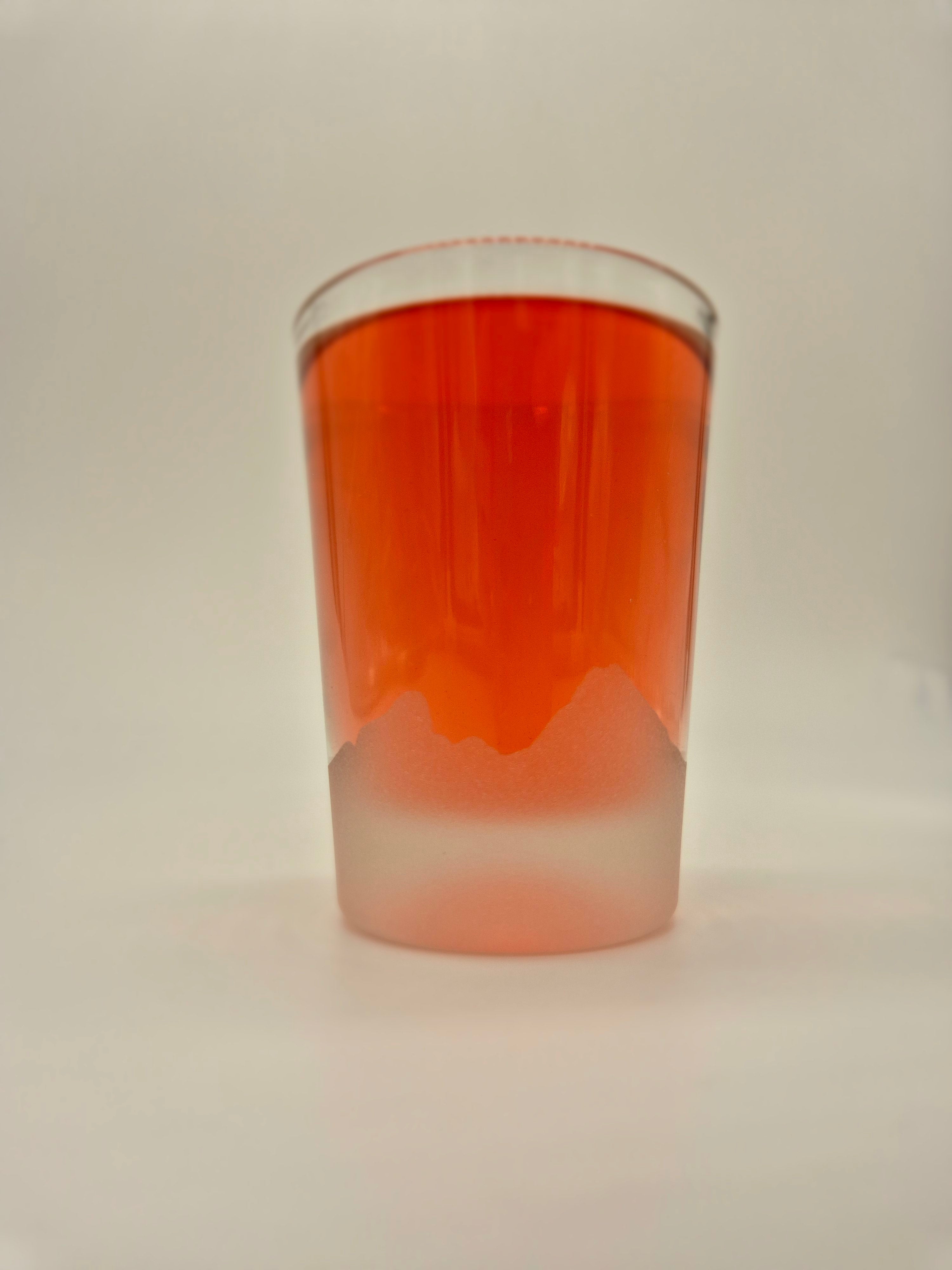 Unser Wasserglas mit handgraviertem Watzmann