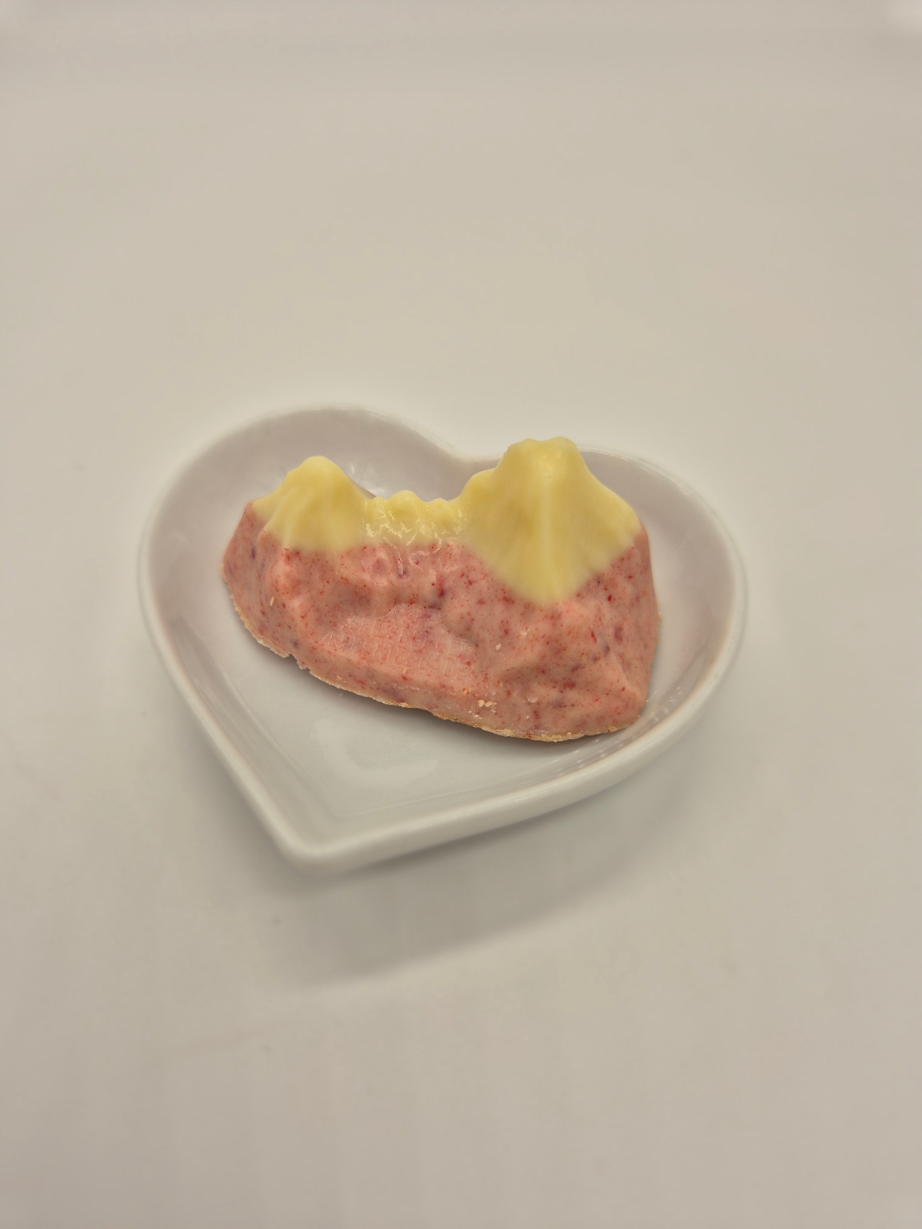 Watzmann Praline Weiße Erdbeer